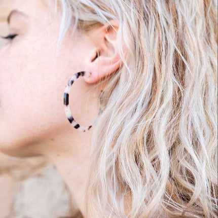 Blonde Tortoise Cameron Hoops