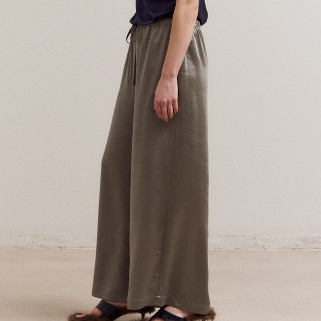 Dry Palm Banding Waist Wide Satin Pants