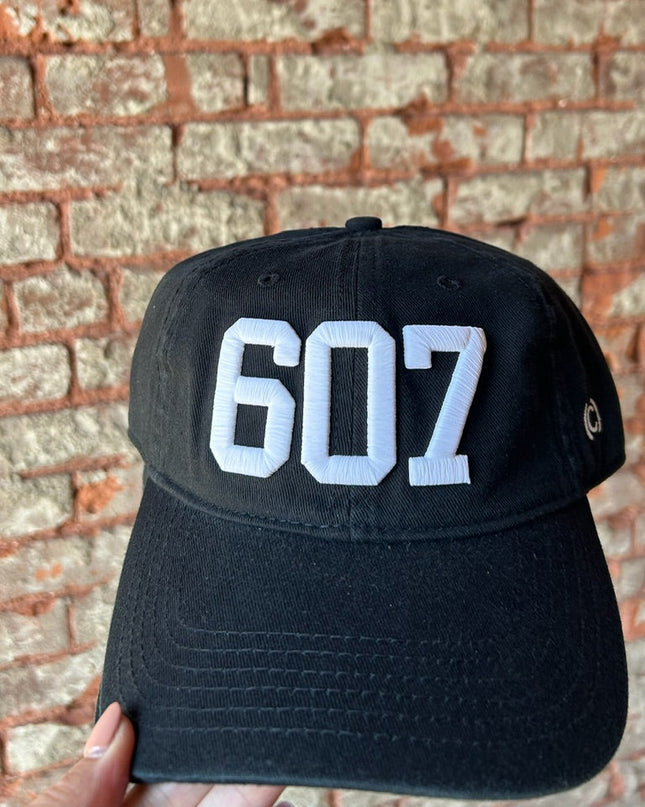 607 Hat Black w/White
