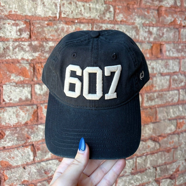 607 Black w/Sand Hat