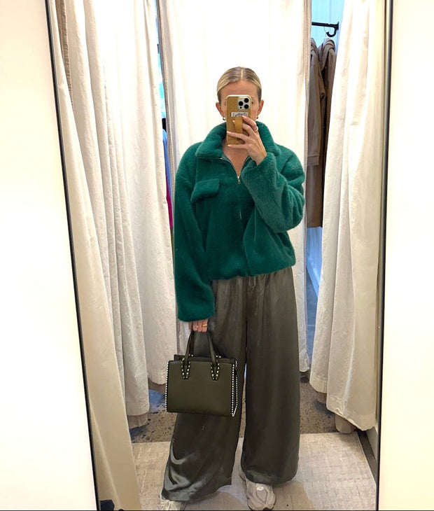 <h2>Shades Of Green</h2>