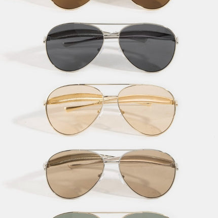 Metal Frame Aviator Sunglasses