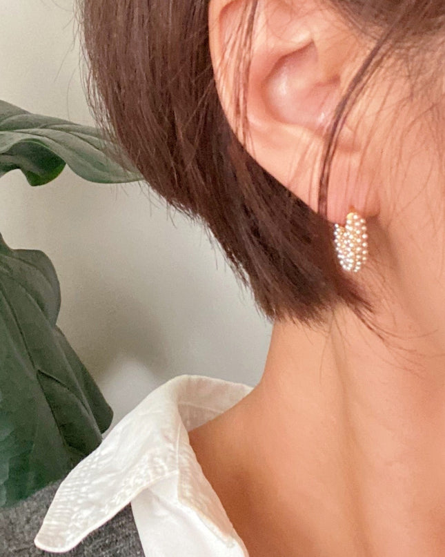 Mini Pearls Mini Hoop Earrings