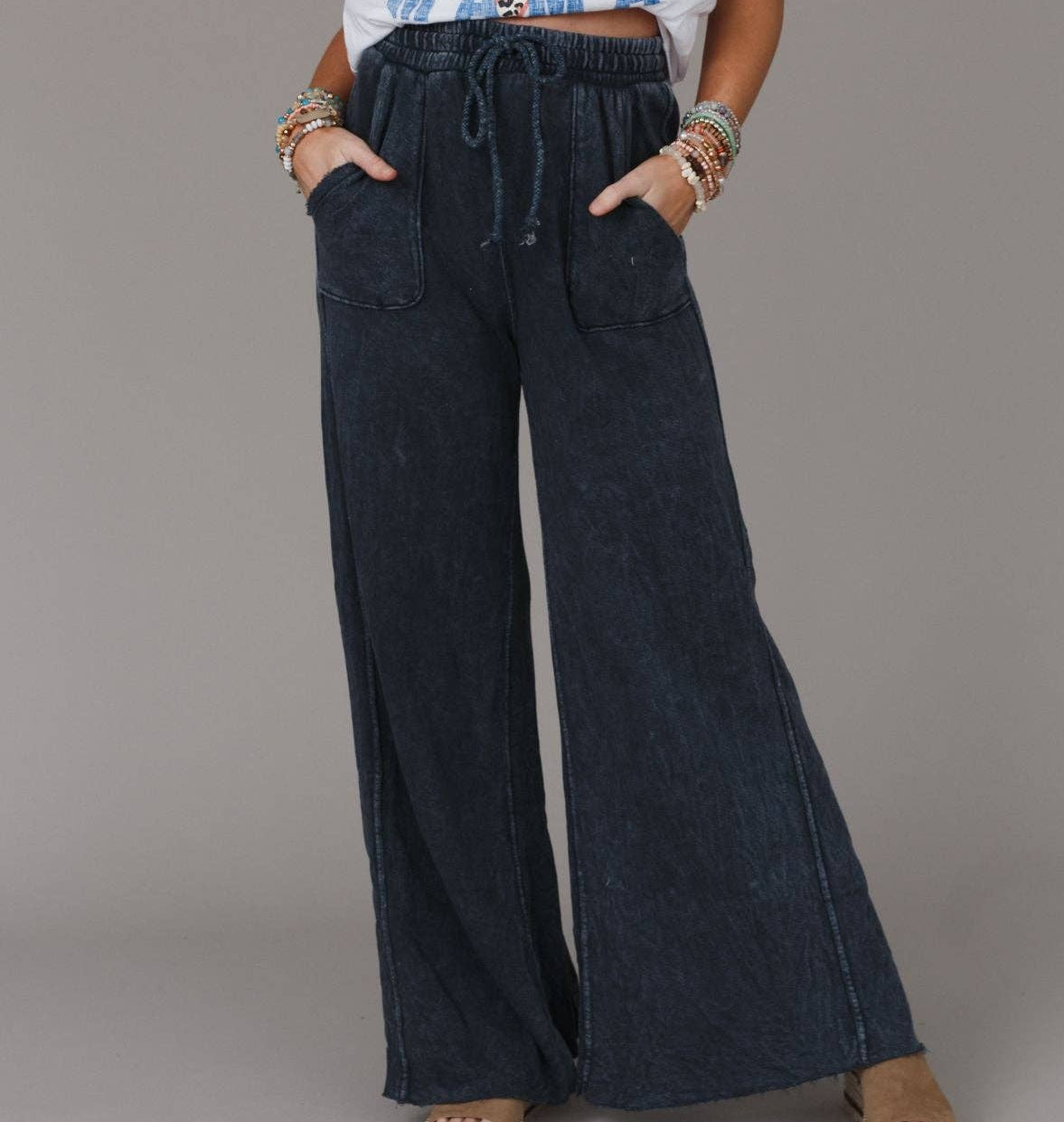 Navy Relaxing Wide Leg Pant