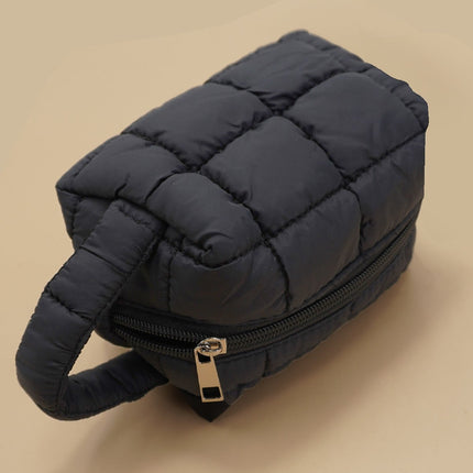 Quilted puffer bag with handle