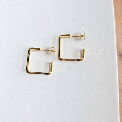 Luxe Gold Kamora Hoops