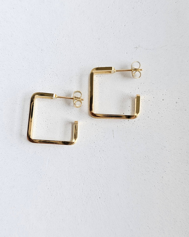 Luxe Gold Kamora Hoops