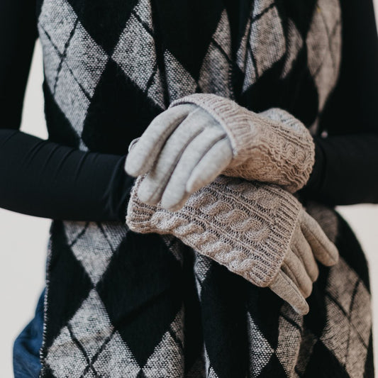 Grey 3 in 1 Cable Knit Gloves